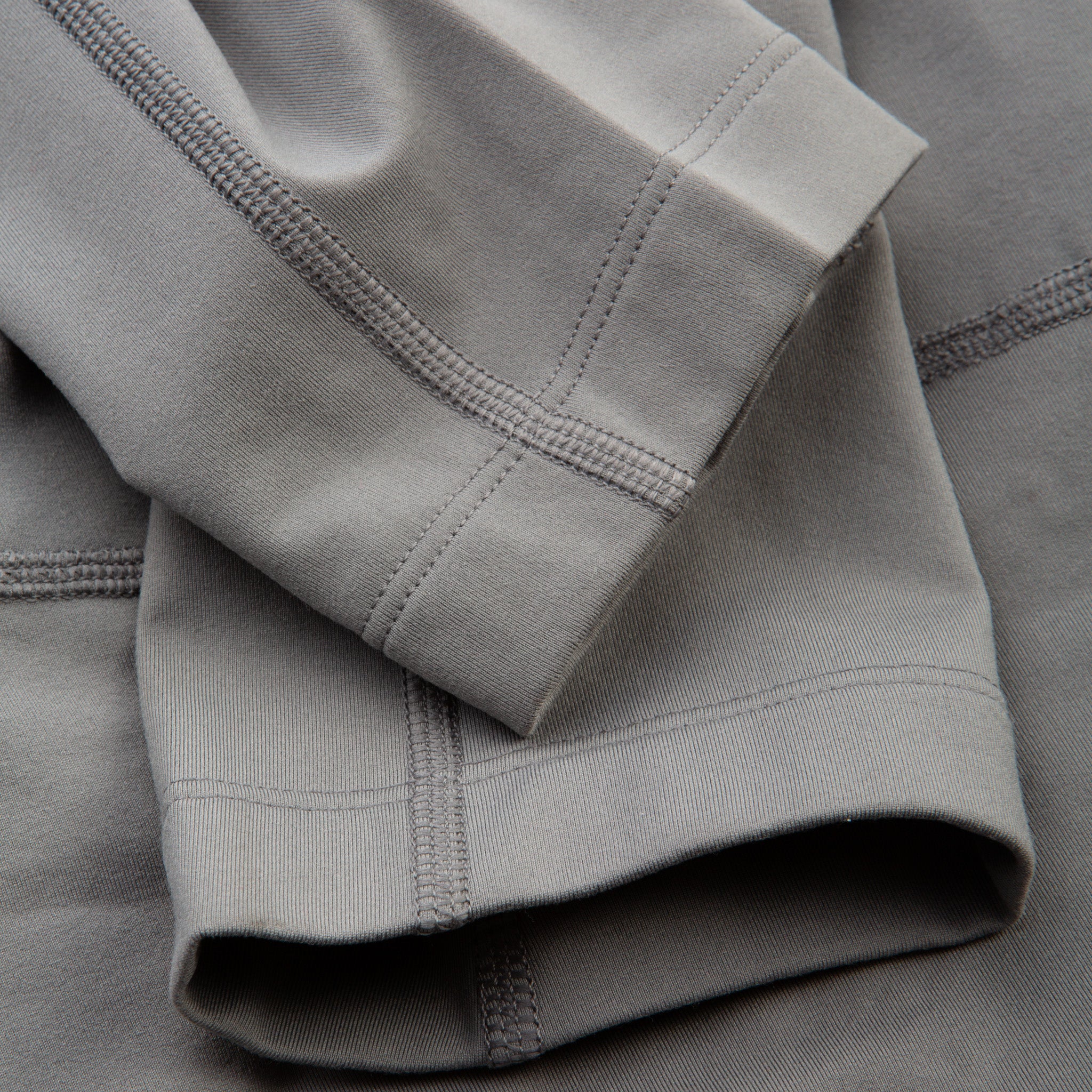 210000045281-arcteryx-m_rho_lt_bottom-grey-d2